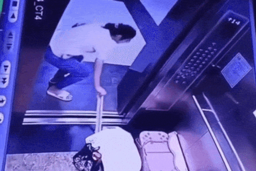 Thêm vụ cư dân làm hỏng thang máy chung cư gây phẫn nộ ở Hà Nội