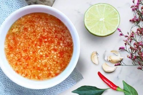 Dấu hiệu nhận biết nước mắm hết hạn