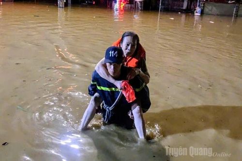 Tuyên Quang: 41 xã đang bị ngập sâu, có nơi trên 4m; 1350 nhà phải di dời khẩn cấp