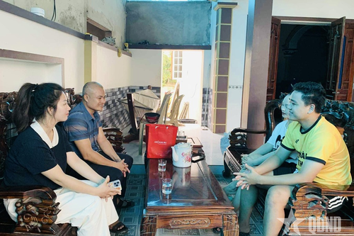 Không quản lũ dữ để cứu người
