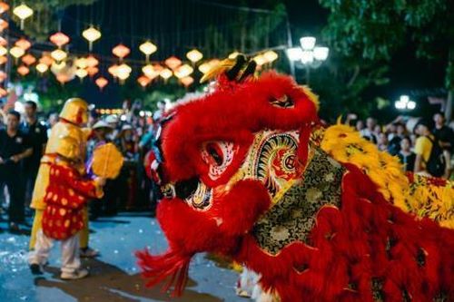 Vui Tết Trung thu phố Hội