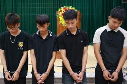 Phạm tội chỉ vì… kết nối nhạc