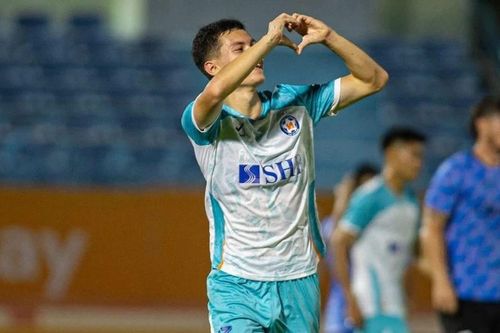 HLV Kim Sang-sik gọi loạt sao trẻ Việt kiều lên tuyển U23