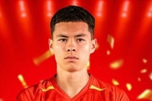 Cầu thủ Việt kiều Nguyễn Vadim lần đầu trong danh sách đội tuyển U23 Việt Nam tập trung
