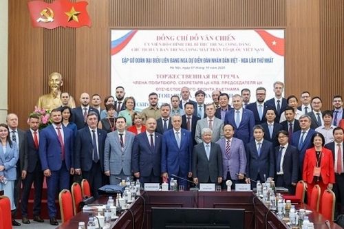 Gặp gỡ đoàn đại biểu Liên bang Nga tham dự Diễn đàn nhân dân Việt-Nga lần thứ nhất