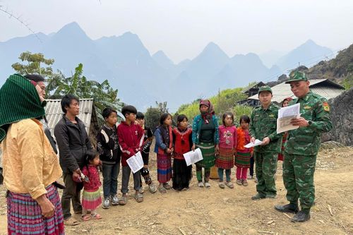 Đa dạng các hình thức tuyên truyền, phổ biến pháp luật nơi biên giới Sơn Vĩ