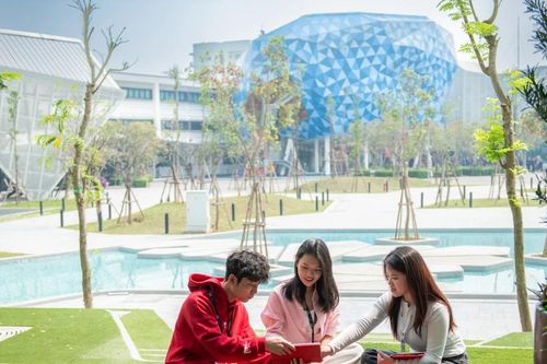 Cơ hội nhận bằng Đại học London danh giá ngay tại Việt Nam