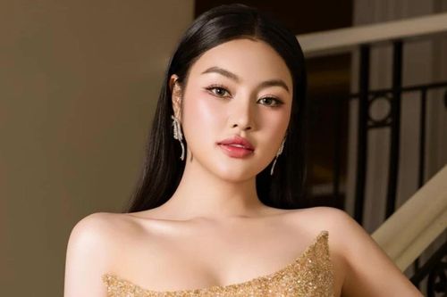 Đại diện Việt Nam và thí sinh hoảng loạn, ôm nhau khóc khi động đất xảy ra