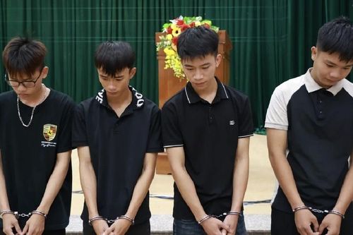 Đánh người ở quán Lão Đại, 4 'trẻ trâu' bị khởi tố