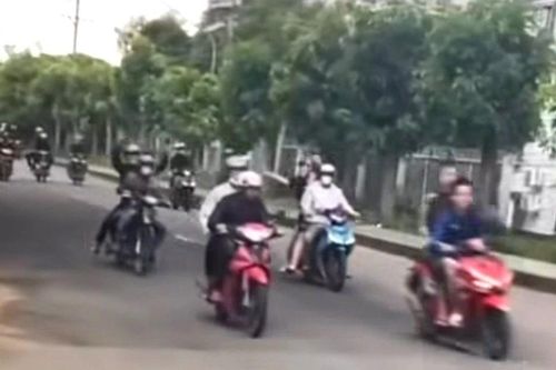 Triệu tập nhóm đối tượng mang hung khí đi 'nói chuyện' gây náo loạn