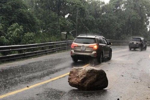 5 dấu hiệu nhận biết sạt lở đất khi lái xe trên đường đèo