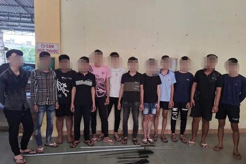 Ngăn chặn nhóm thanh thiếu niên mang hung khí, lạng lách trên nhiều tuyến đường
