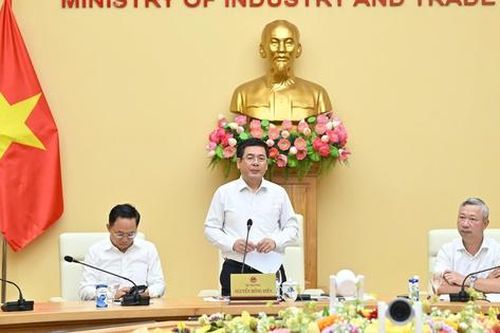 Thị trường điện cạnh tranh: Ai không đồng thuận phải đứng sang một bên