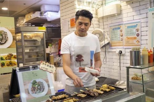 Nam diễn viên nổi tiếng nợ 1,3 tỷ đồng nay bị bắt gặp đi bán gà chiên mưu sinh