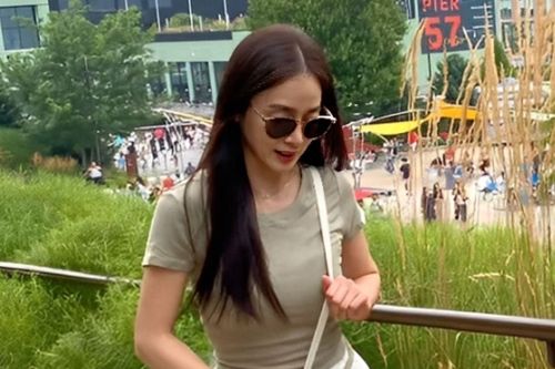 Không nhận ra nữ thần quốc dân sau 2 lần sinh nở