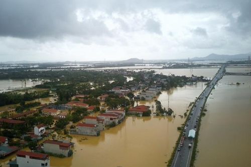 Nguy cơ lũ đặc biệt lớn trên sông Thao, Bộ Xây dựng phát công điện khẩn