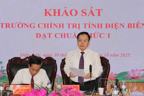 Đoàn khảo sát của Học viện Chính trị quốc gia Hồ Chí Minh làm việc tại Trường Chính trị tỉnh
