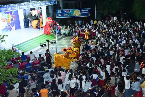 Rộn ràng chương trình Trung thu tại xã Bác Ái Tây