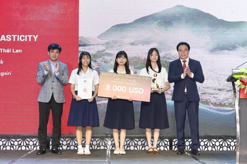 Trao giải Cuộc thi thiết kế quốc tế lần thứ 4