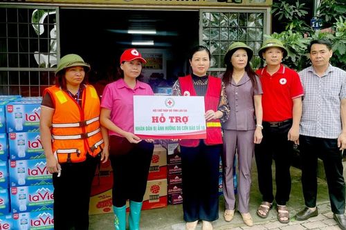 Hội Chữ thập đỏ tỉnh Lào Cai: Kịp thời hỗ trợ nhu yếu phẩm người dân bị thiệt hại do hoàn lưu bão số 10