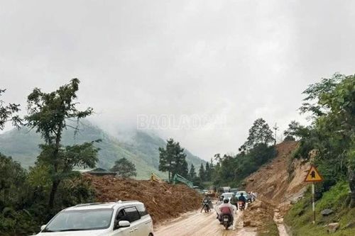 Thông đường Quốc lộ 4D từ Lào Cai đi Lai Châu