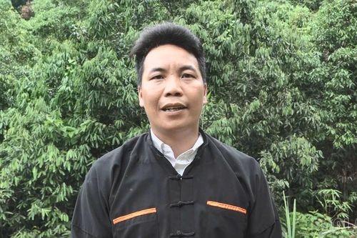 Bí thư thôn Ngàn Vắng dũng cảm cứu 3 công nhân thoát lũ