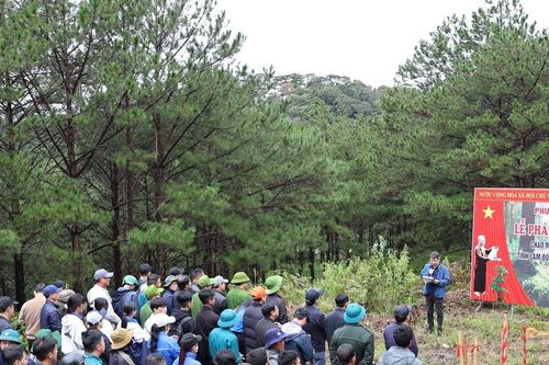 Đẩy mạnh tuyên truyền Đại hội đại biểu Đảng bộ tỉnh lần thứ I
