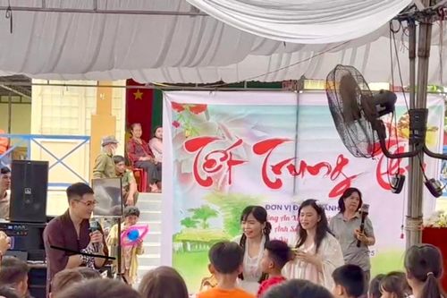 Dành 500 triệu đồng hỗ trợ thiếu nhi, người khó khăn ở xã Hoài Đức