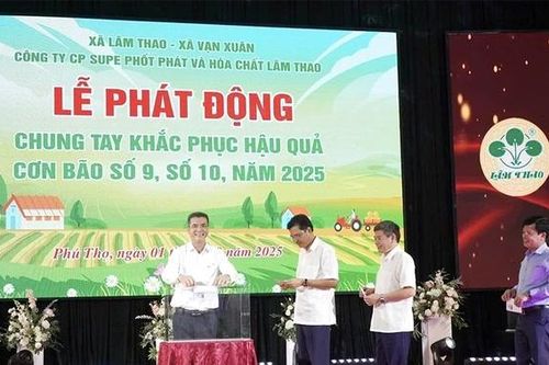 Chung tay khắc phục hậu quả cơn bão số 9, số 10