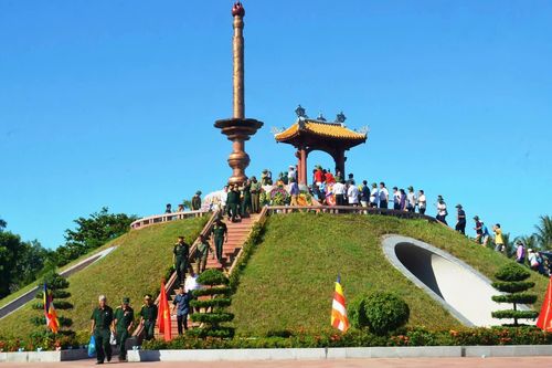 Theo dấu 'Mưa đỏ'