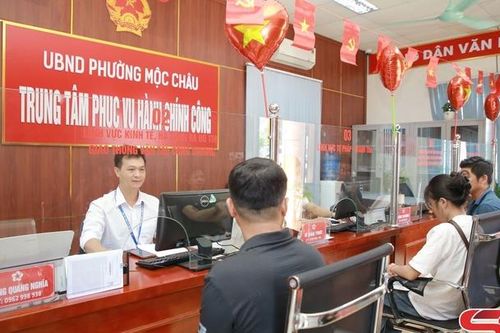 Xây dựng nền hành chính hiện đại, phục vụ nhân dân