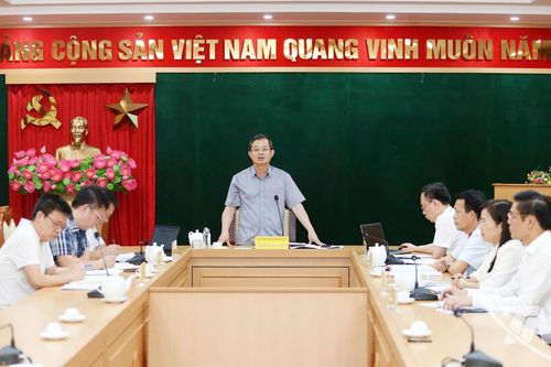 Chủ tịch UBND tỉnh chỉ đạo cấp giấy chứng nhận quyền sử dụng đất cho công dân trước ngày 20/10/2025