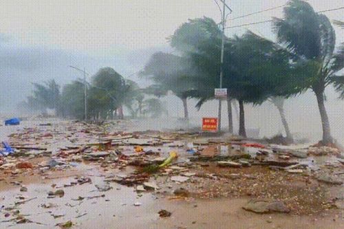 Thanh Hóa phòng ngừa nguy cơ xảy ra sự cố trong mưa lũ sau bão số 10
