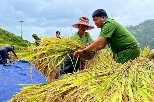 Điểm tựa tin cậy của nhân dân nơi xã biên giới Thàng Tín