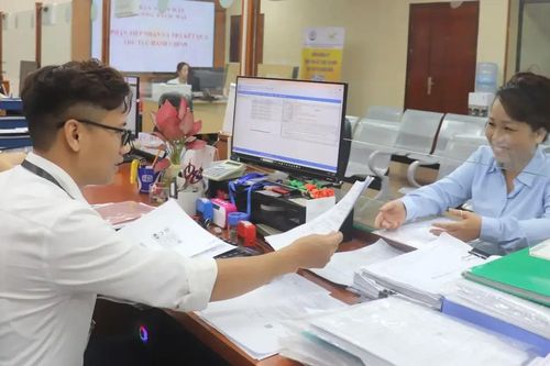 Vân Đình đẩy nhanh tiến độ cấp sổ đỏ cho người dân