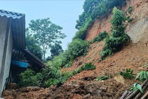 Bảo đảm an toàn tại khu vực sạt lở Suối Hai, Ba Vì