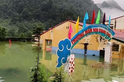 Quang Hán: Ngập úng hơn 57 ha hoa màu, nhiều trường học và tuyến đường bị ảnh hưởng