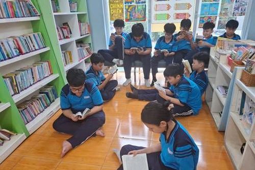 Phải xử lý nghiêm khắc hiệu trưởng để xảy ra lạm thu