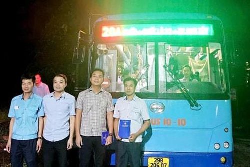 Hà Nội mở tuyến buýt kết nối tới xã đảo duy nhất của Thủ đô