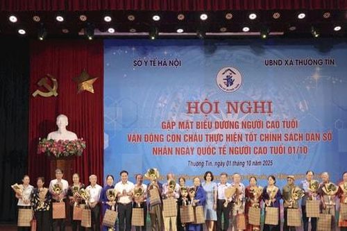 Vì một cộng đồng khỏe mạnh, cùng chung tay chăm sóc sức khỏe người cao tuổi