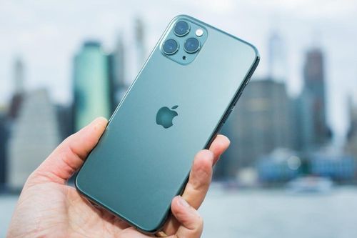 iPhone 11 Pro Max thành 'đồ cổ'