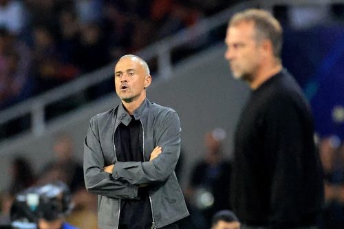 Lucho bóp nghẹt Barca