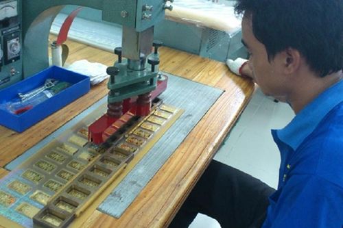 3 doanh nghiệp, 8 ngân hàng gấp rút làm hồ sơ sản xuất vàng miếng