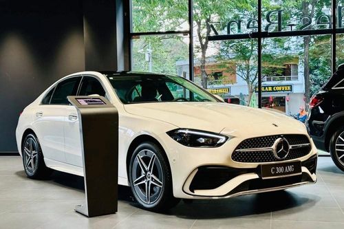 Giá Mercedes C300 tháng 10.2025: Sedan hạng sang tầm 2 tỉ đáng sở hữu