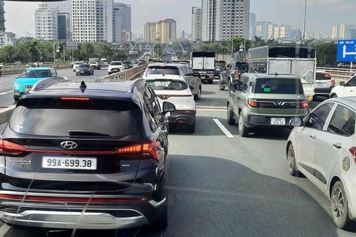 Cầu Nhật Tân đến đường Võ Chí Công: Vẫn ùn tắc, ngập nước từ tháng 9 sang tháng 10