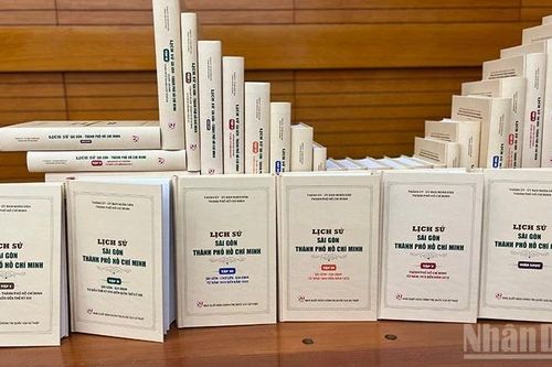 Công bố bộ sách lịch sử Sài Gòn Thành phố Hồ Chí Minh