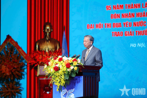 Xây dựng người phụ nữ Việt Nam thời đại mới bản lĩnh, tự tin