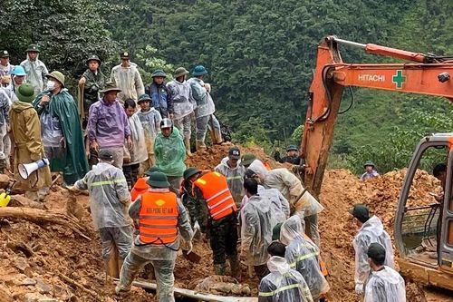 Vụ 4 người bị đất đá vùi lấp ở Tuyên Quang: Tìm thấy 1 thi thể