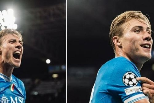 Rasmus Hojlund ghi bàn: 5 trận ở Napoli bằng 35 trận ở Man Utd