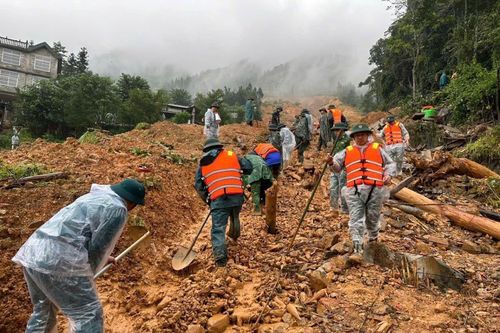BĐBP tỉnh Tuyên Quang tăng cường lực lượng tìm kiếm các nạn nhân mất tích trong vụ sạt lở đất ở khu vực biên giới